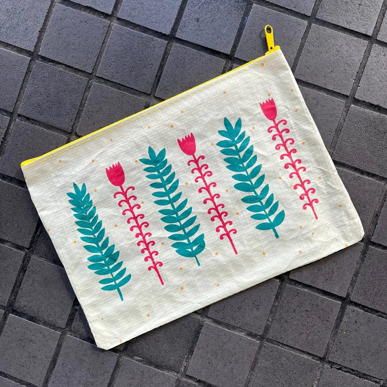 حقيبة منسوجة شافة