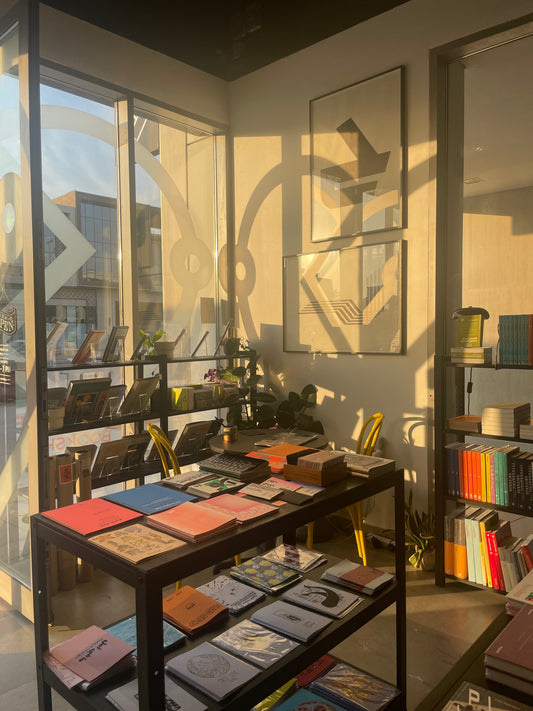 The Irreplaceable Essence of Niche Bookstores: A Haven for Creatives